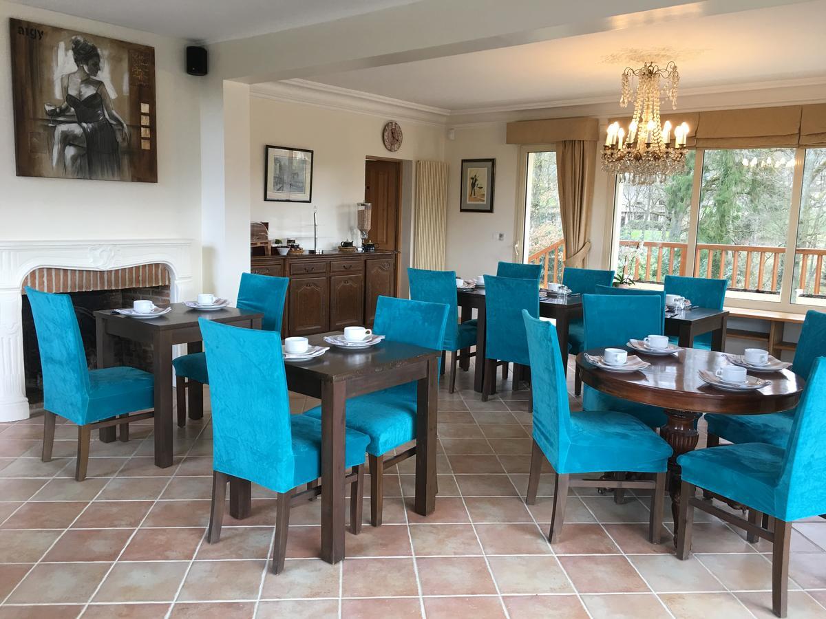 Au Charme Du Lac Espace Bien Etre Et Piscine Chauffe Proche Parc Et Restaurant Du Casino Forges-les-Eaux Zewnętrze zdjęcie